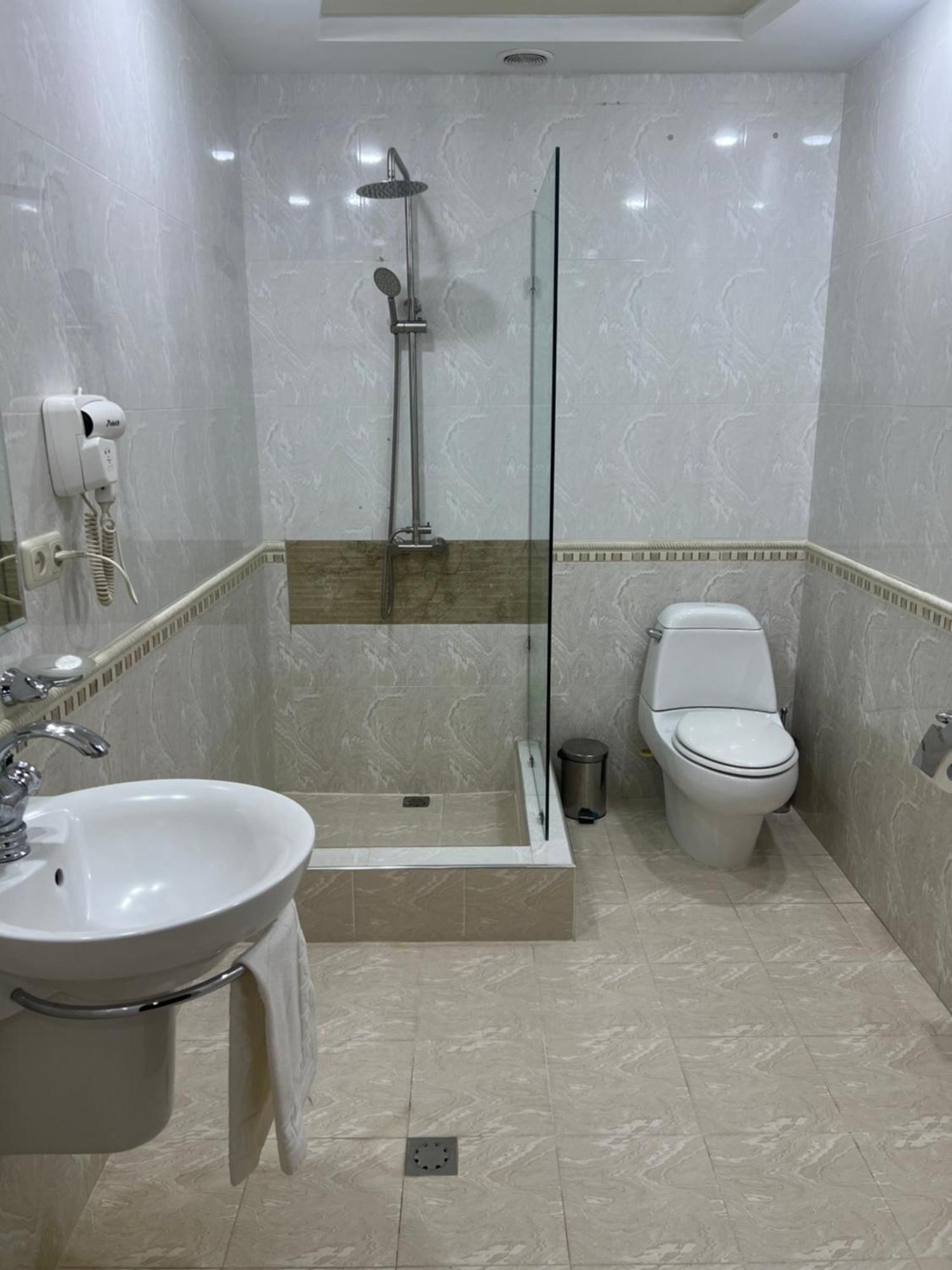 Vanatur Hotel Gyumri Bagian luar foto